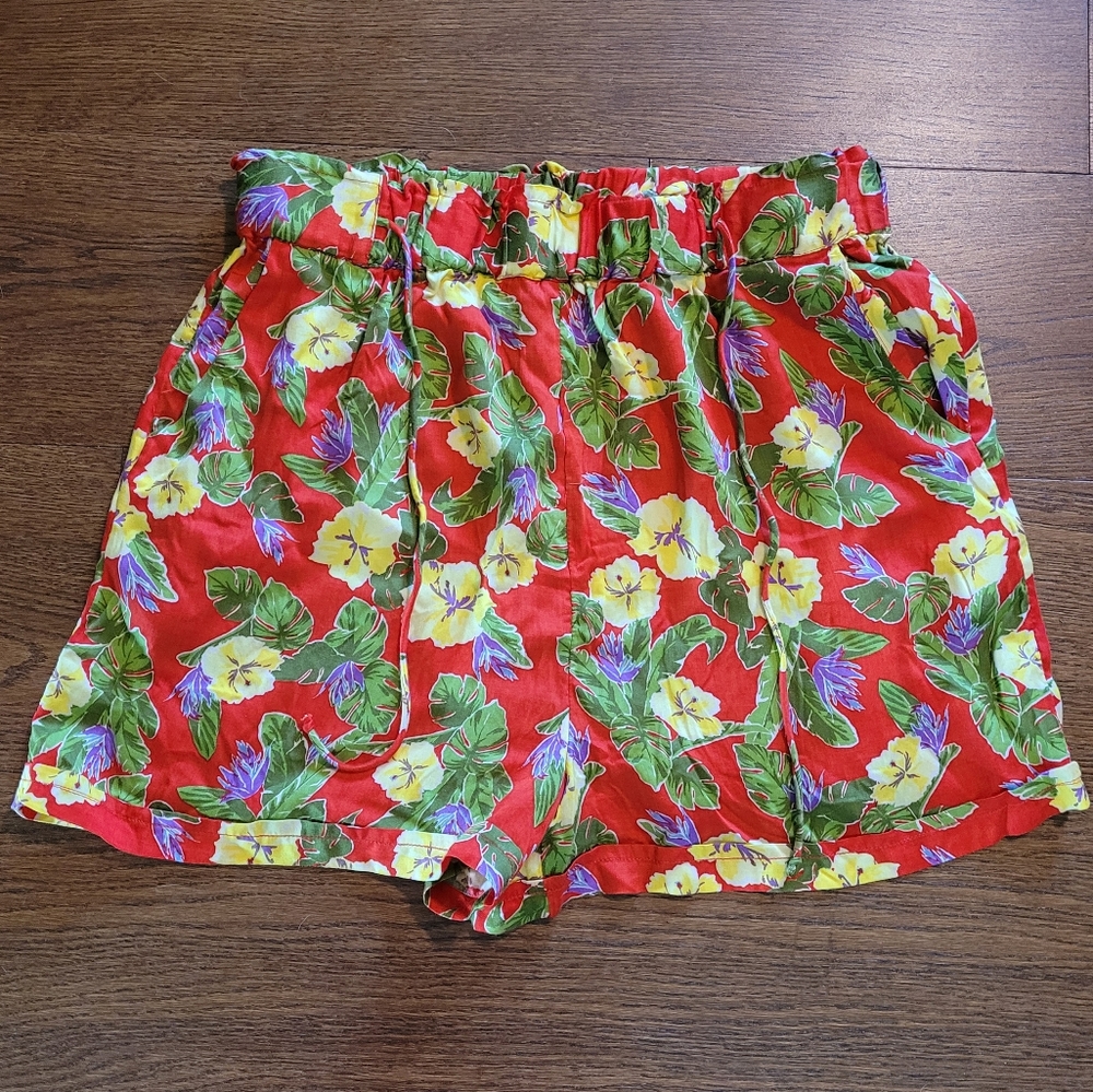 NWT Urban Outfitters tropical print shorts. Size L.